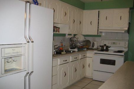 71 - 3525 Brandon Gate Dr, Mississauga, L4T3M3 | Image 2