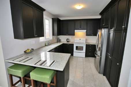 369 Potts Terr, Milton, L9T0X5 | Image 3