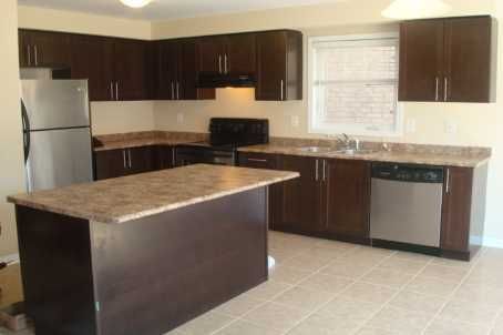 782 Maquire Terr, Milton, L9T6P5 | Image 2