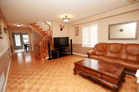 78 Starhill Cres, Brampton, L6R2W1 | Image 2