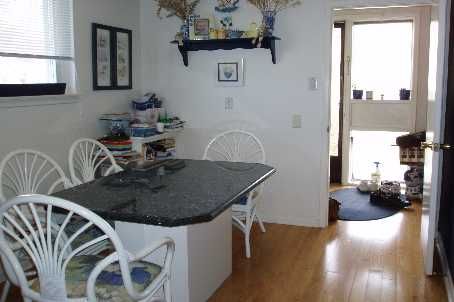 80 Fallingdale Cres, Toronto, M3J1C5 | Image 3