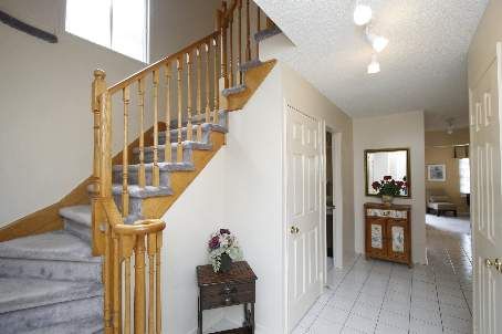 6340 Longspur Rd, Mississauga, L5N6G8 | Image 2