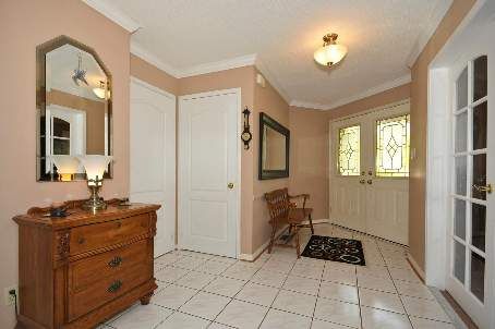 33 Hutton Cres, Caledon, L7C1A3 | Image 2