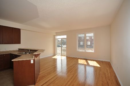 40 - 651 Farmstead Dr, Milton, L9T7W2 | Image 2