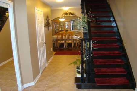 870 Mcewan Dr, Milton, L9T6P5 | Image 3