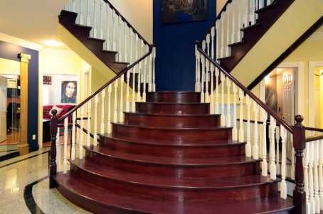 4622 Hewicks Lane, Mississauga, L5M3L8 | Image 2