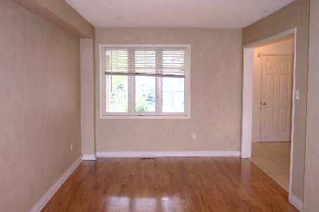 71 Townley Cres, Brampton, L6Z4T1 | Image 3