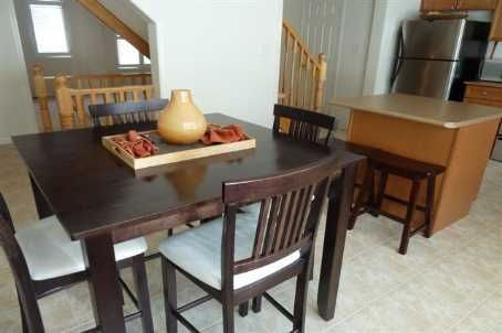 67 Decker Hollow Circ, Brampton, L6X0L5 | Image 3