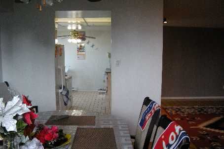 409 - 5 Lisa St, Brampton, L6T4T4 | Image 2