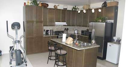 36 Ocean Ridge Dr E, Brampton, L6R3K5 | Image 2