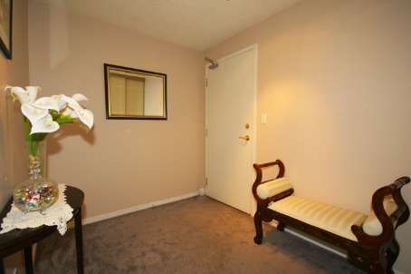 807 - 145 Hillcrest Ave, Mississauga, L5B3Z1 | Image 3