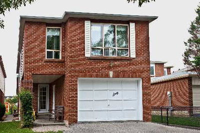 Detached House sold at 60 Banting Crescent, Brampton, Ontario, L6Y2K9 - Fletcher's West - MLS: W2182199