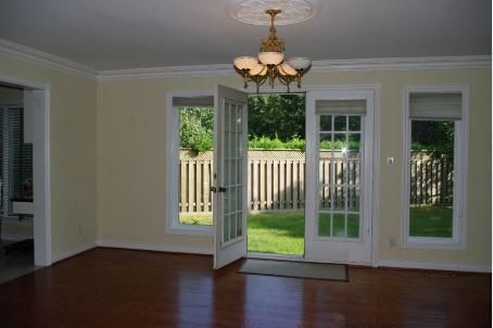 4040 Lookout Crt, Mississauga, L4W4E9 | Image 3