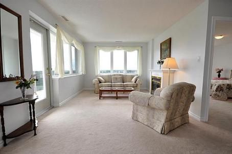 508 - 10 Dayspring Circ, Brampton, L6P1B9 | Image 2