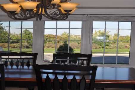 30 Orangegrove Dr, Brampton, L7A3N4 | Image 2