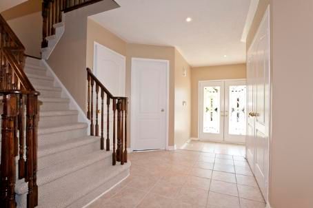 66 Hiberton Cres, Brampton, L7A3C9 | Image 3