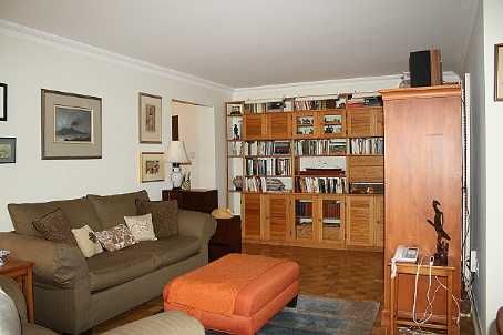 Room2