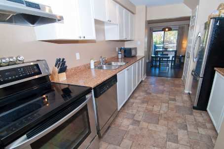 3 Mullis Cres, Brampton, L6Y4T3 | Image 2