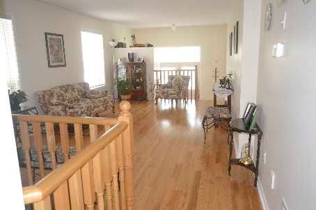 126 Edenbrook Hill Dr, Brampton, L7A2R2 | Image 3