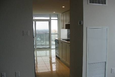 1602 - 9 George St N, Brampton, L6X0T6 | Image 3