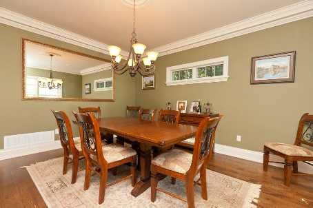 44 Head St, Oakville, L6K1L5 | Image 3