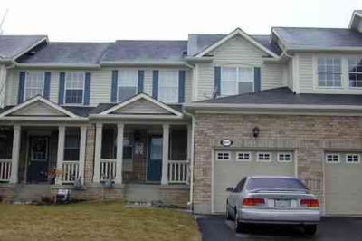Townhouse sold at 1647 Beard Drive, Milton, Ontario, L9T5N1 - Clarke - MLS: W226869