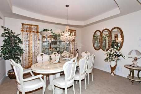 14 Oakhaven Rd, Brampton, L6P2Y3 | Image 3