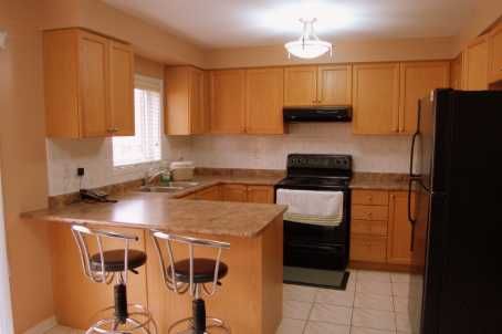 75 Crystal Glen Cres, Brampton, L6X0K5 | Image 3