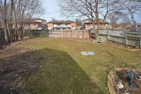 3339 Victory Cres, Mississauga, L4T1M2 | Image 3