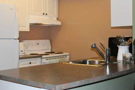 207 - 300 Ray Lawson Blvd, Brampton, L6Y5H5 | Image 2