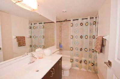Unit 1207 — 55 De Boers Dr, Toronto - York University Heights image-0-3