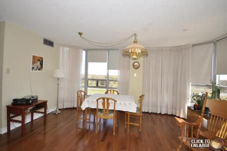 703 - 330 Mill St S, Brampton, L6Y3V3 | Image 3