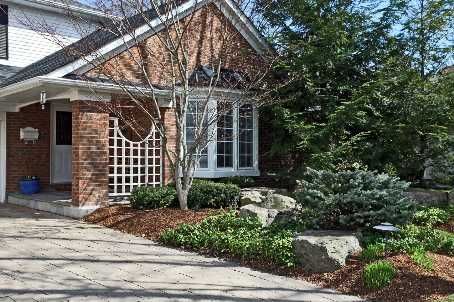 2491 Parmeer Dr, Mississauga, L5C2Y3 | Image 2