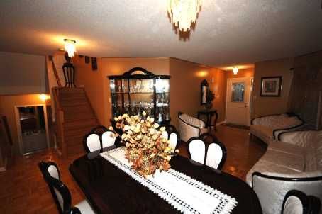 11 Poplar Plains Rd, Brampton, L7A2E3 | Image 3