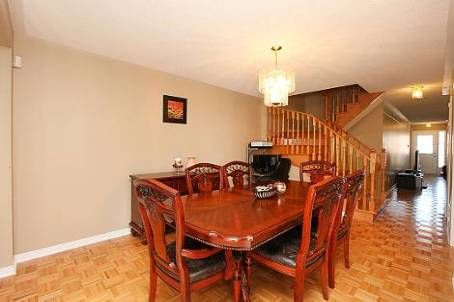 48 Heartleaf Cres, Brampton, L7A2B7 | Image 3
