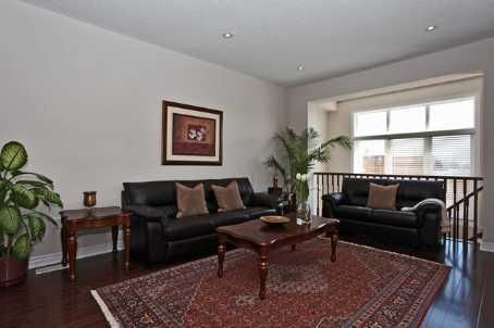 19 - 2019 Trawden Way, Oakville, L6M0M3 | Image 3