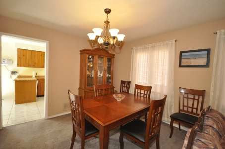 43 Windmill Blvd, Brampton, L6Y3E9 | Image 2