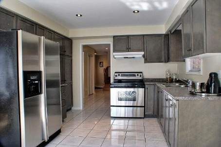 118 White Tail Cres, Brampton, L6Y5C3 | Image 3