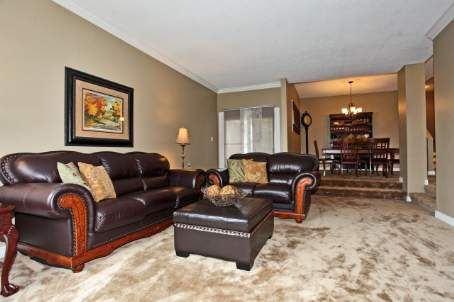 2360 Cavendish Dr, Burlington, L7P3B4 | Image 2