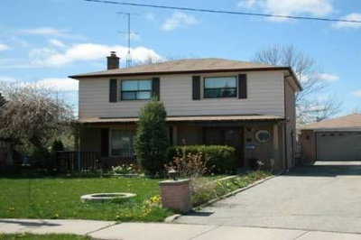 Detached House sold at 6 Monaco Court, Toronto, Ontario, M3N1R8 - Black Creek - MLS: W2341925