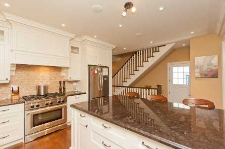 44 Head St, Oakville, L6K1L5 | Image 3