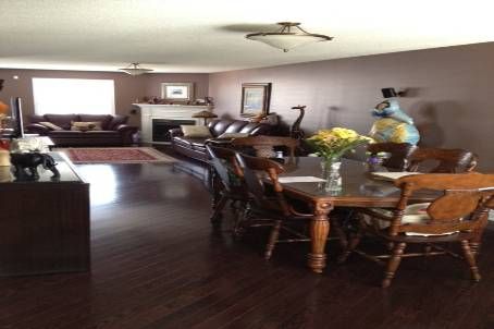 203 Landsbridge St, Caledon, L7E2J6 | Image 2