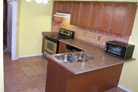 59 Lormel Gate, Brampton, L7A2R6 | Image 3