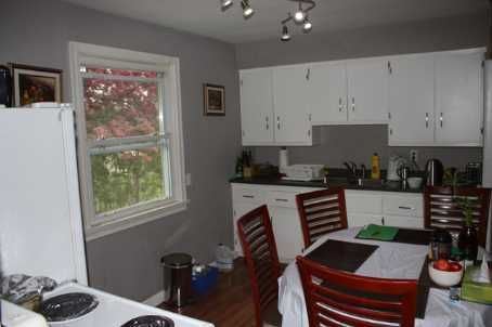 15 Pioneer Dr, Mississauga, L5M1G8 | Image 3