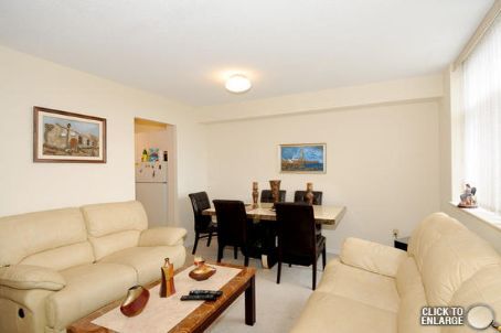 Room2