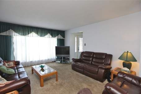 42 Danesbury Cres, Brampton, L6T1T3 | Image 3