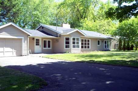 2014 Lakeshore Rd W, Oakville, L6L1G7 | Image 2