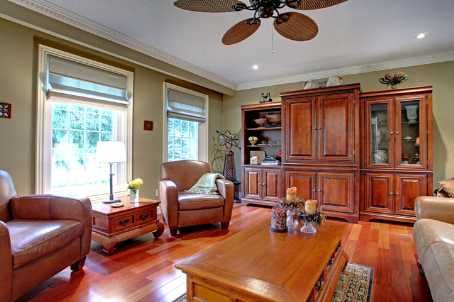 2374 Bennington Gate, Oakville, L6J5N6 | Image 2