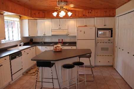 296 Whitehead Cres, Caledon, L7E3Y1 | Image 3