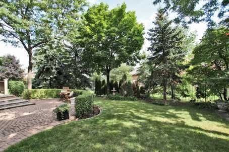 1036 Masters Green Cres, Oakville, L6N2N7 | Image 3